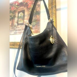 🚨Price Drop- New-Michael Kors New Condition- Black Leather Purse 👜
